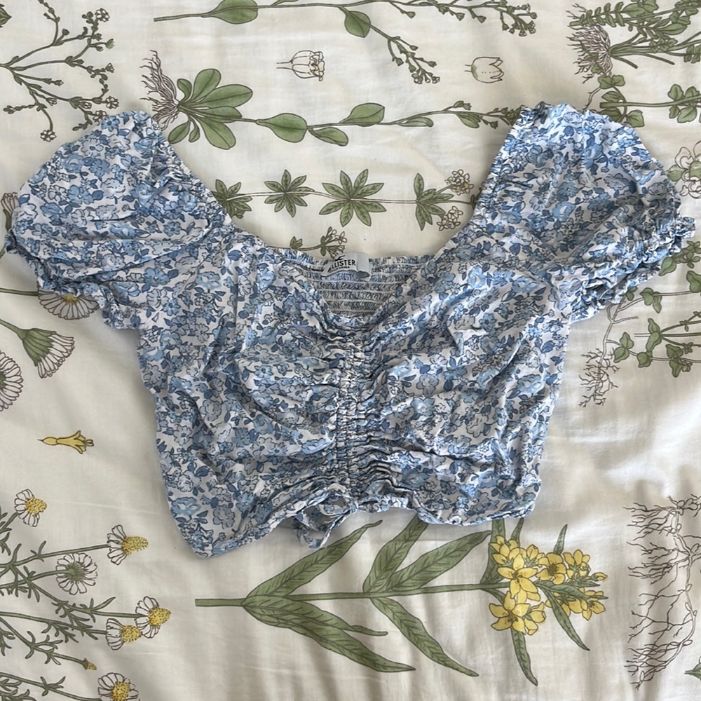 Hollister Elastic Crop Top